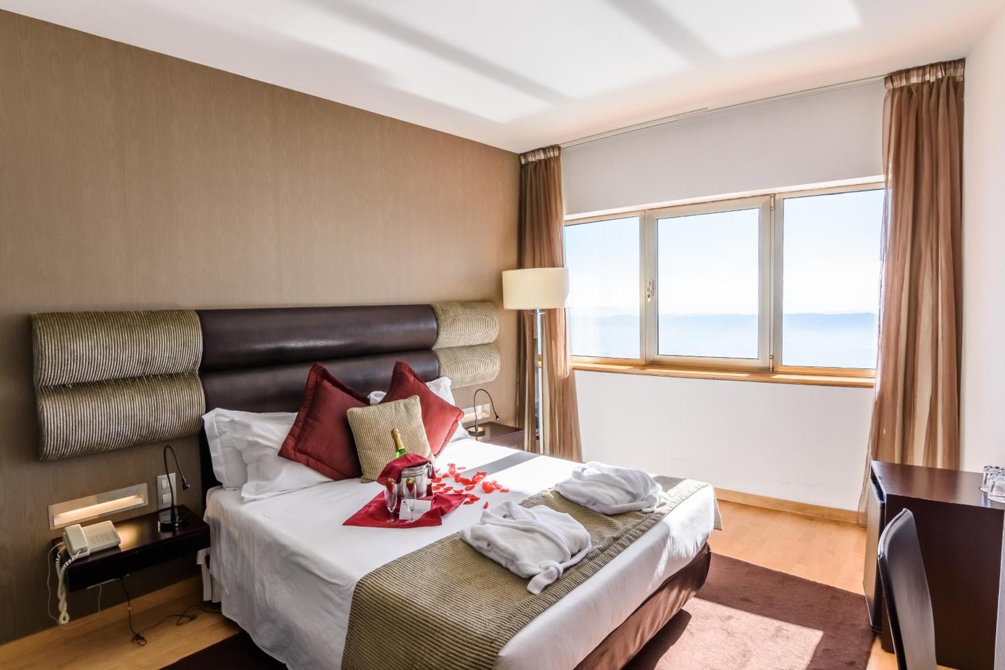 Luna Hotel Dos Carqueijais - Serra Da Estrela Covilha Bagian luar foto