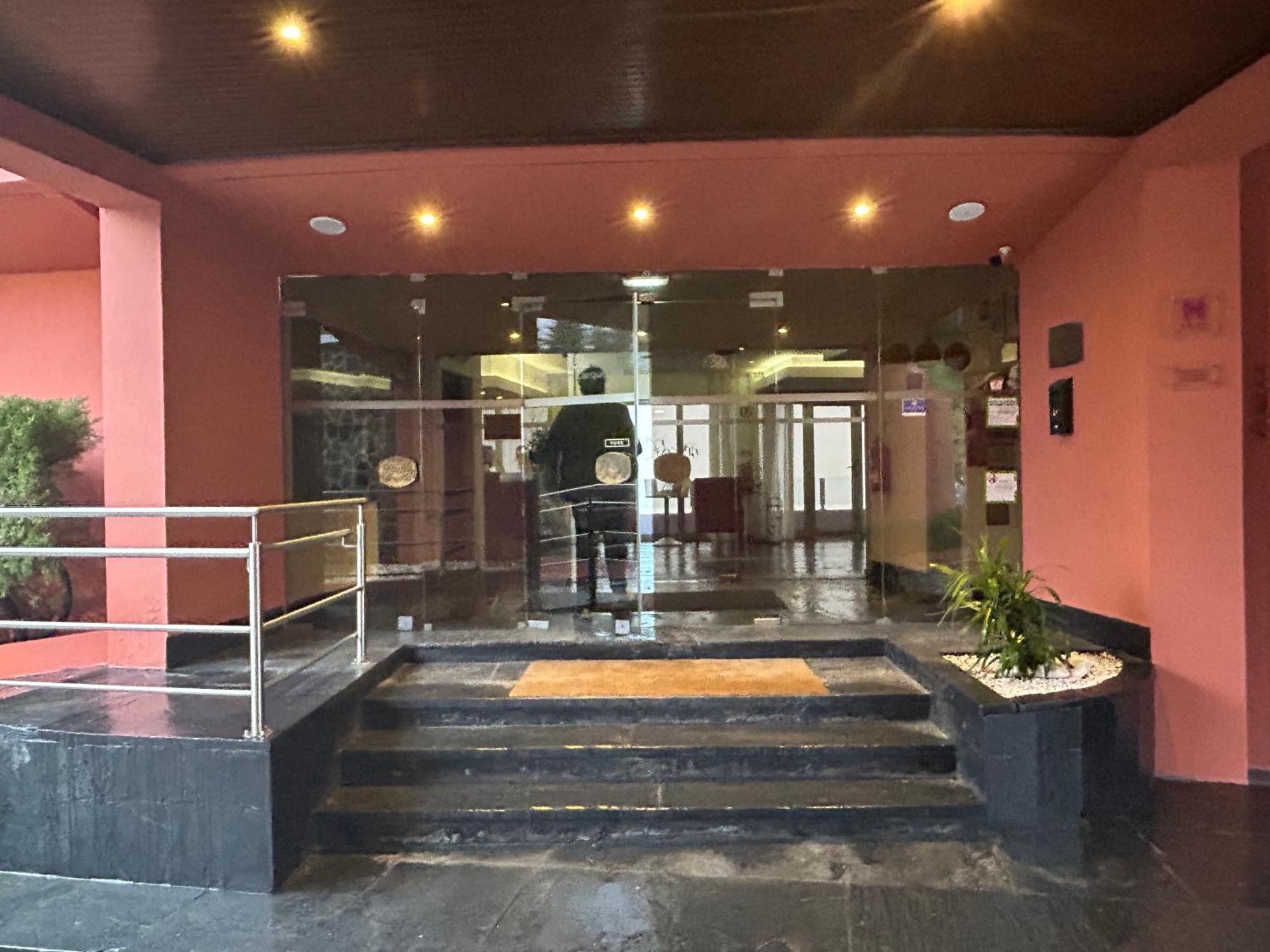 Luna Hotel Dos Carqueijais - Serra Da Estrela Covilha Bagian luar foto
